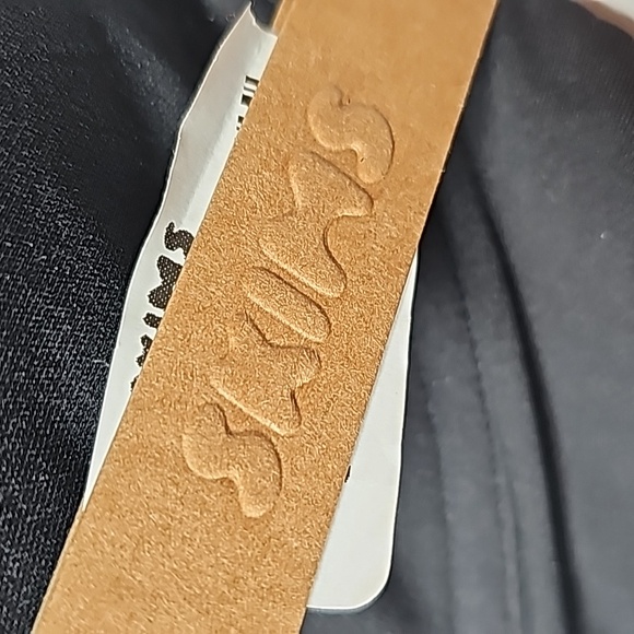 Skims Fits Everybody T-Shirt Demi Bra Intimate Underwire Lined Onyx Black 34DDDD - Picture 10 of 10